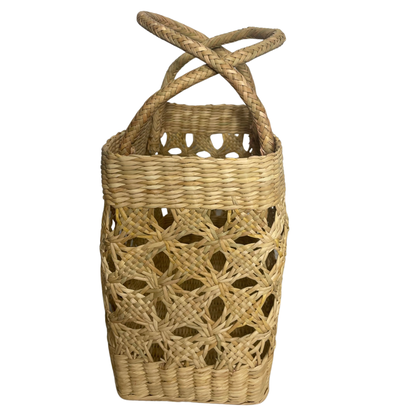 Shiny Beach Basket